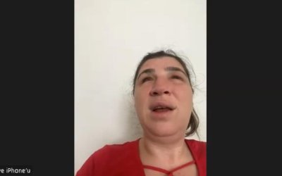 ALTIN YUMURTLAYAN TAVUK