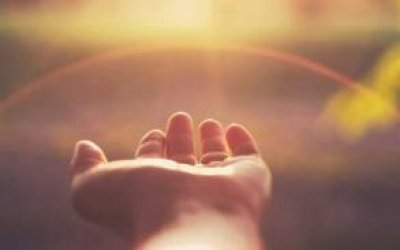 IŞIĞIN İÇİNE SIZDIĞI YER