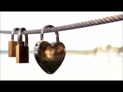 SEVGİ SÖZDE Mİ ÖZDE Mİ?