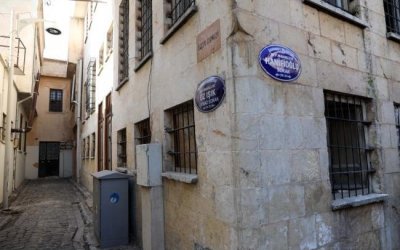İKİ ÇIKMAZ SOKAK HİKAYESİ