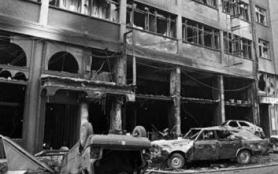 İSLİ BİR YARANIN ŞİİRLERİ