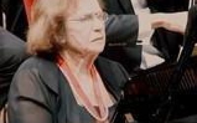 TÜRKİYE’DE KLASİK MÜZİĞİN MÜTEVAZI BAL ARISI AYŞEGÜL SARICA