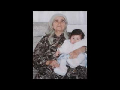 Pembe Nine Yüz Yedi Yaşında