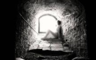 KADINLAR VE MAHZENLER