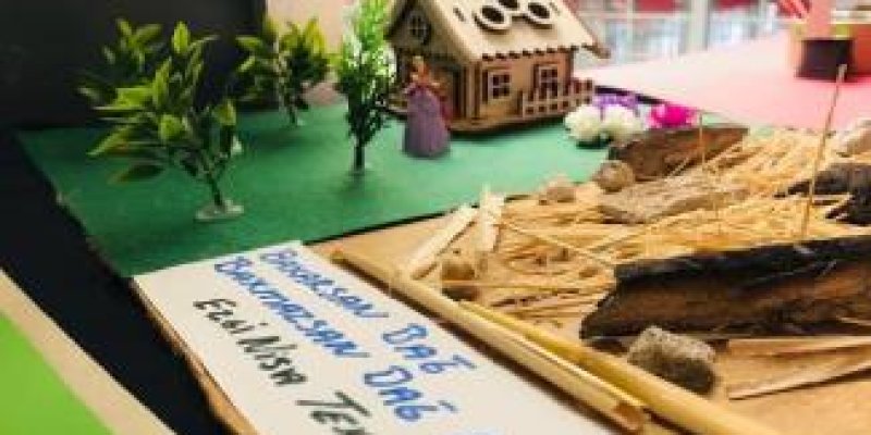 KADINDA SÖZ İZLERİ