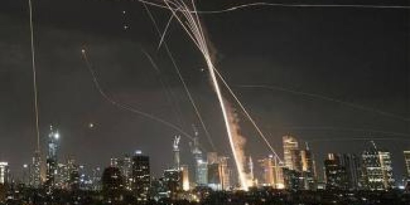 SAVAŞ FERMAN DİNLESEYDİ