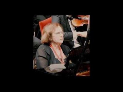 TÜRKİYE’DE KLASİK MÜZİĞİN MÜTEVAZI BAL ARISI AYŞEGÜL SARICA